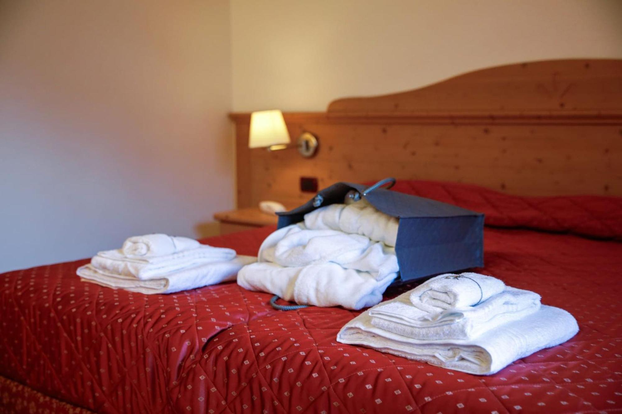 Nivis Hotel Folgarida Esterno foto