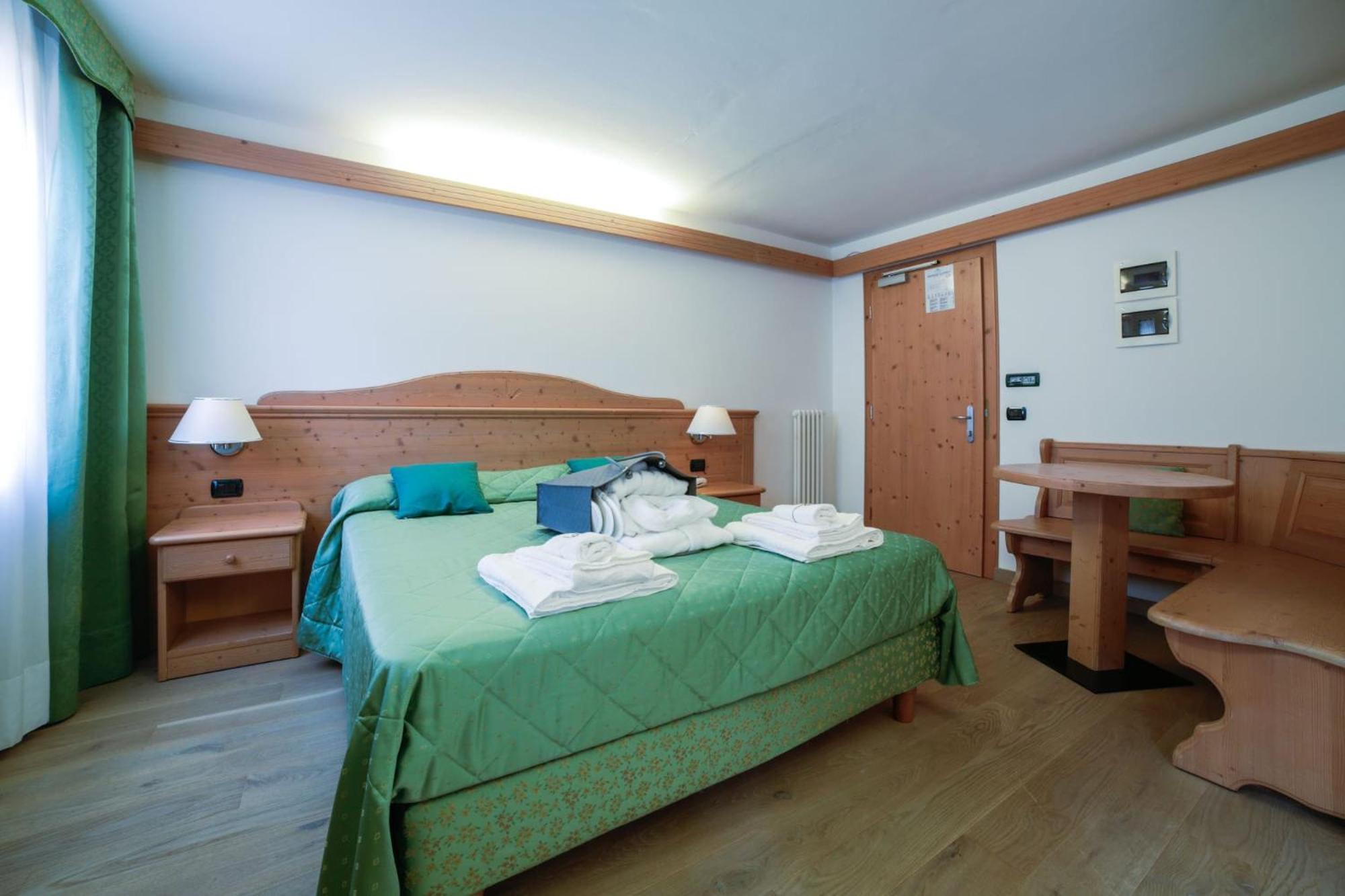 Nivis Hotel Folgarida Esterno foto