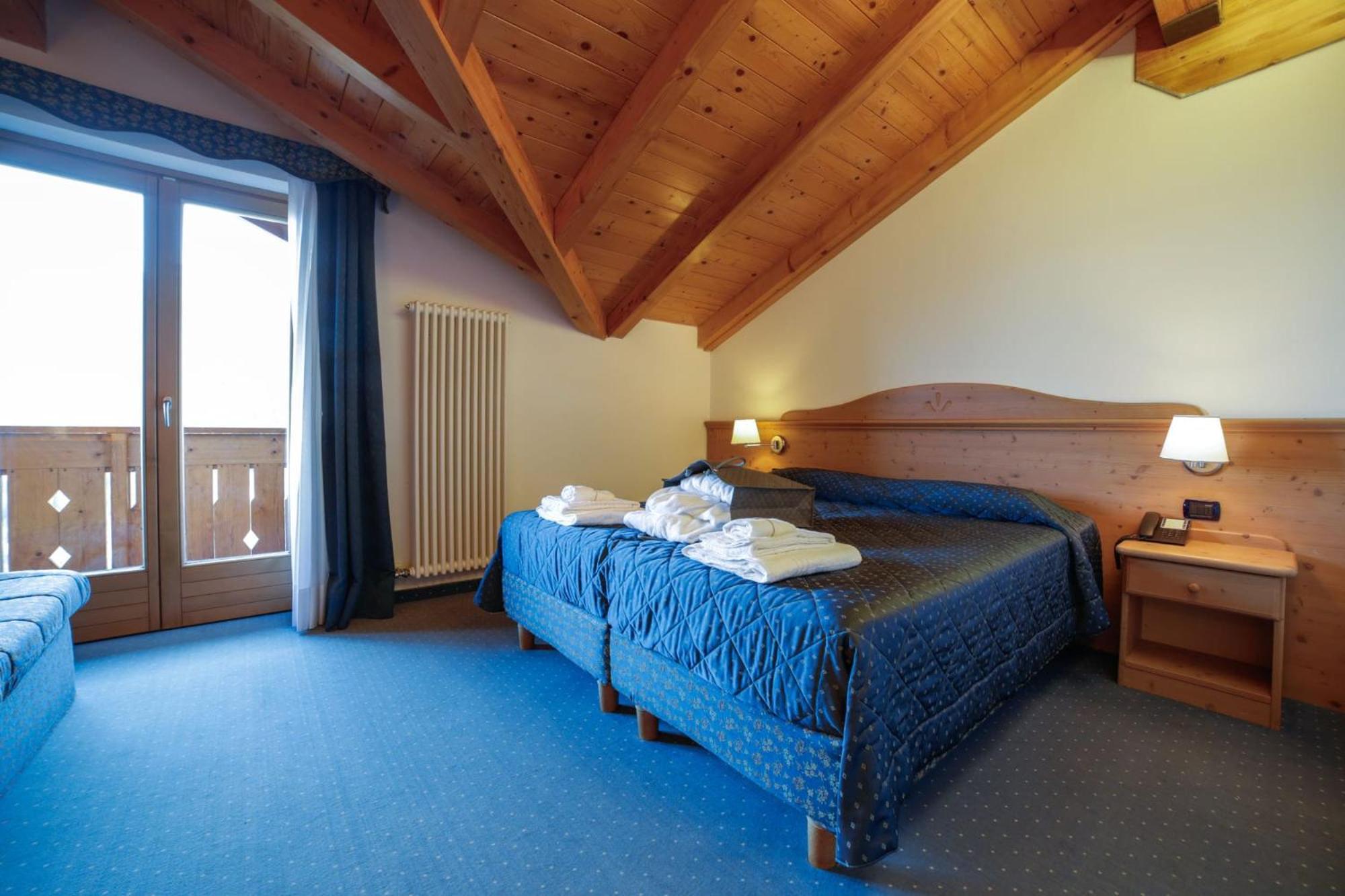 Nivis Hotel Folgarida Esterno foto