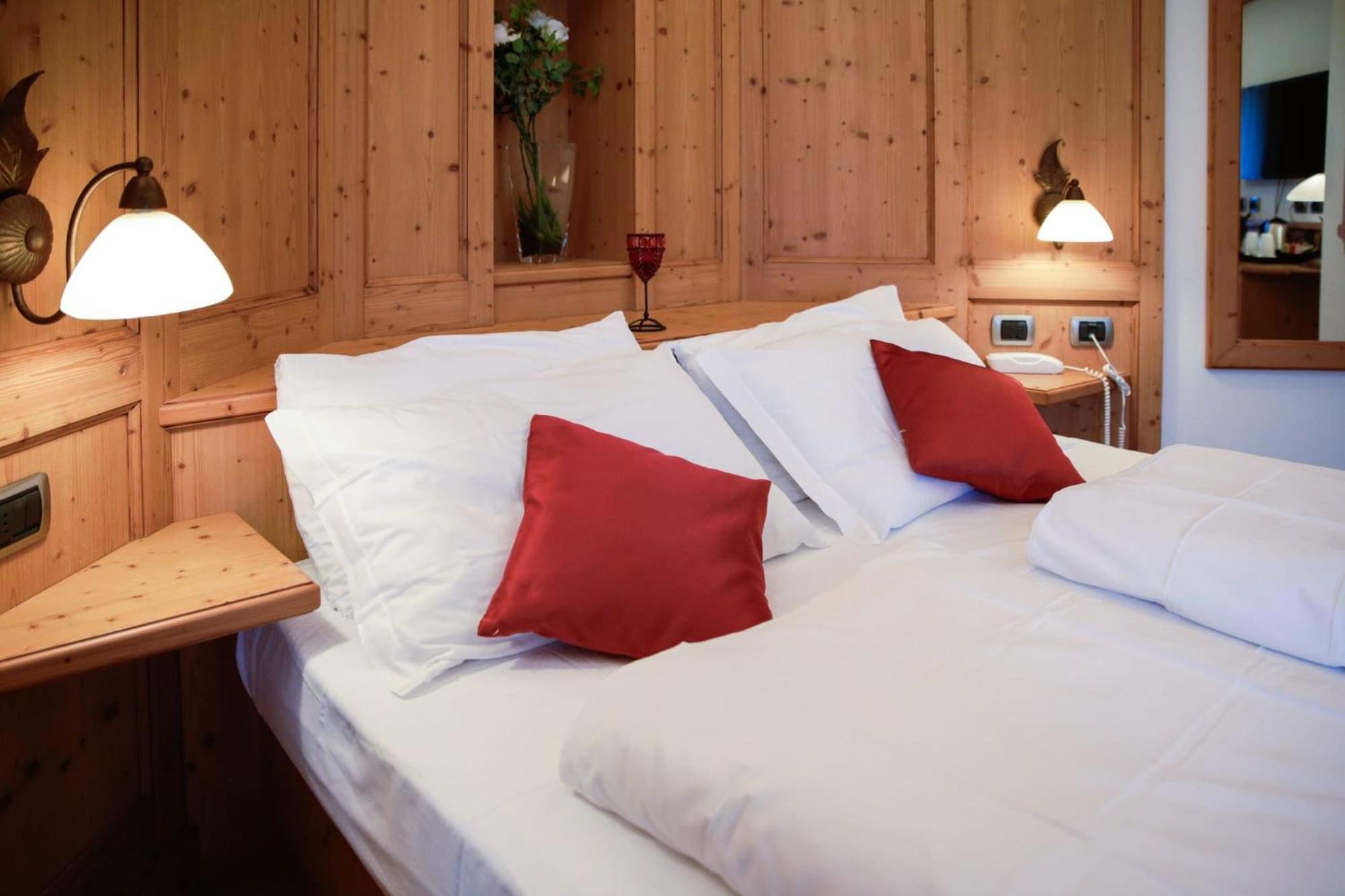 Nivis Hotel Folgarida Esterno foto