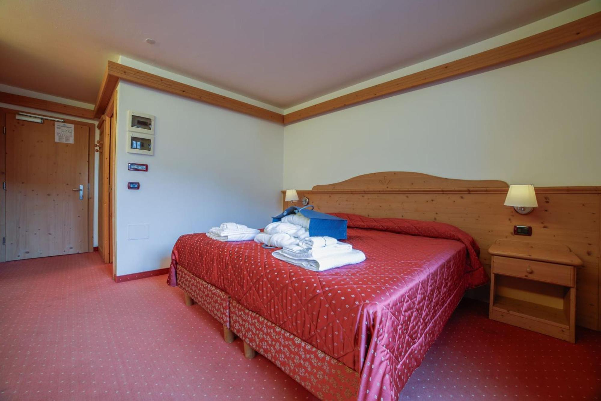Nivis Hotel Folgarida Esterno foto