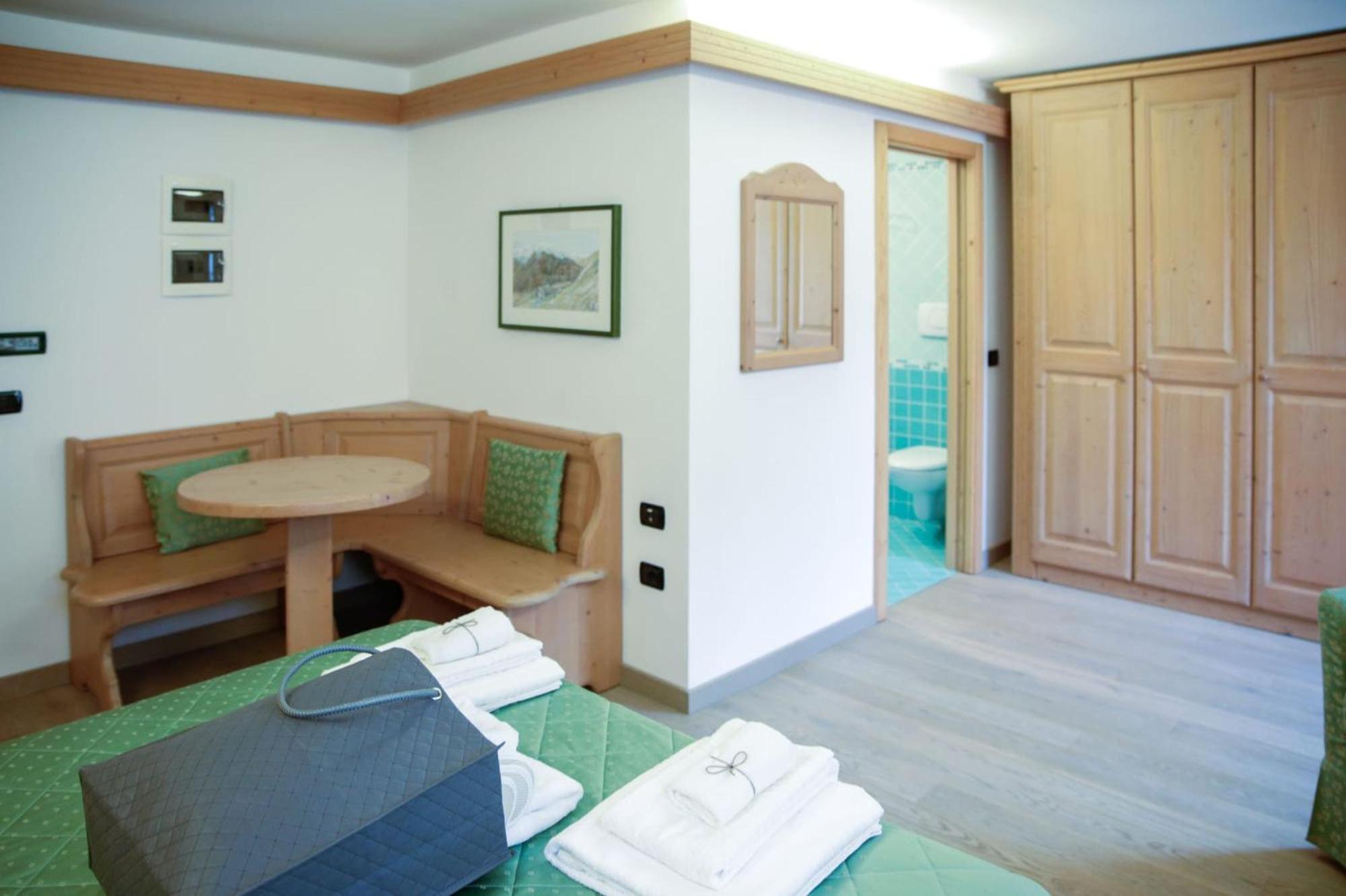 Nivis Hotel Folgarida Esterno foto
