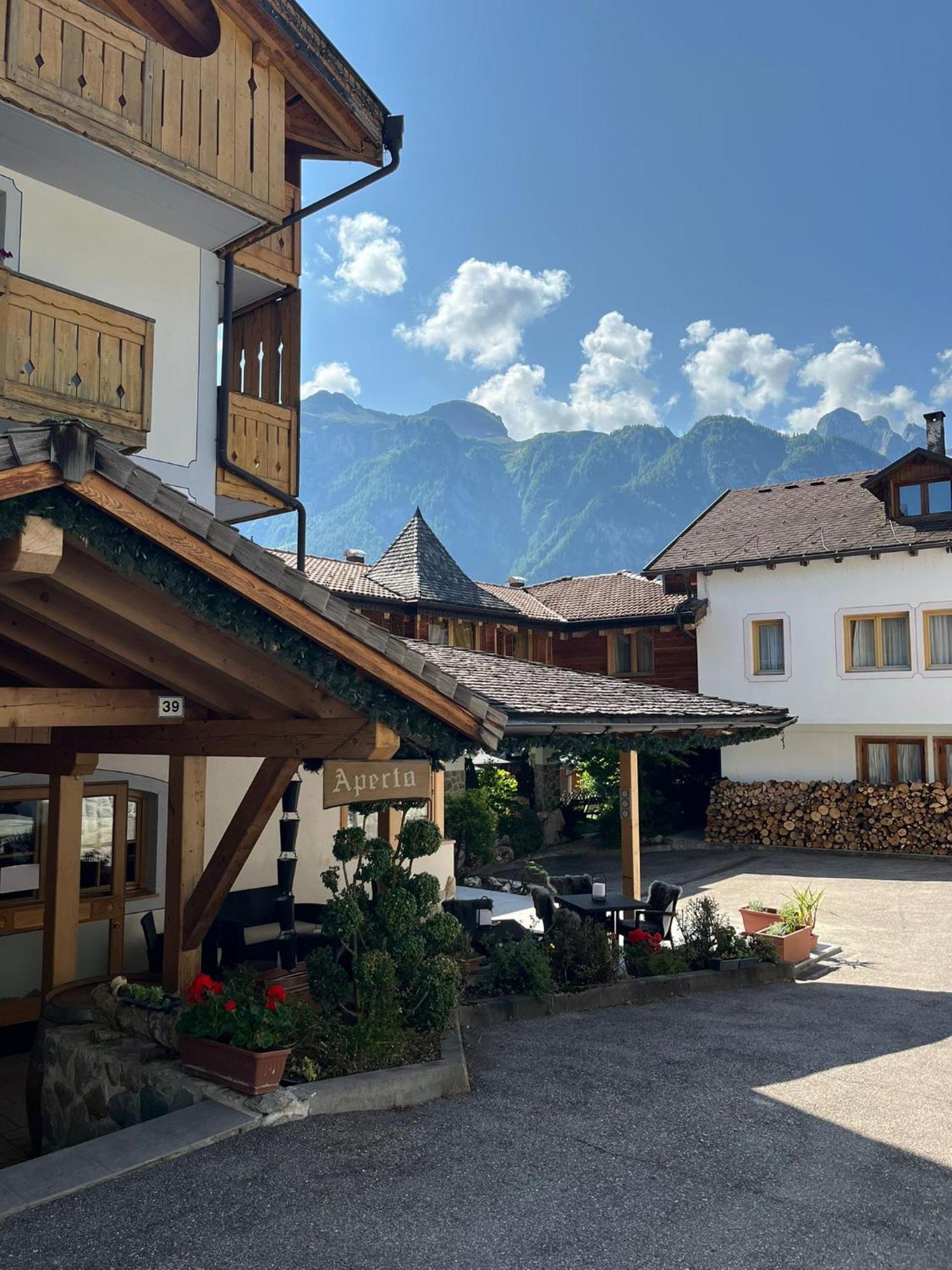 Nivis Hotel Folgarida Esterno foto